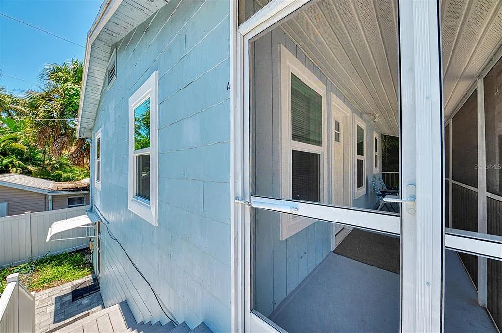 2 bed, 1.0 bath, 1012 sqft, $2,900 — Photo 4