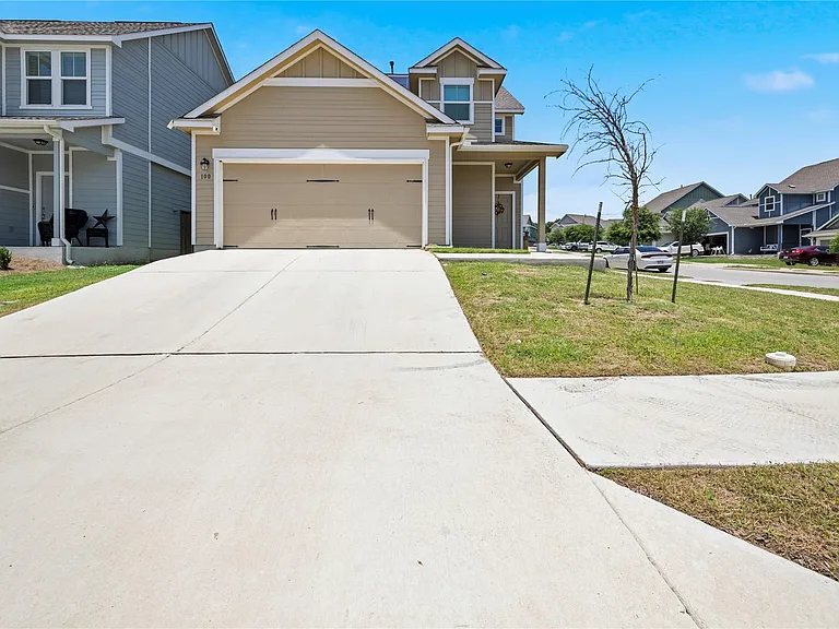 100 Wind Flower Ln — Photo 1
