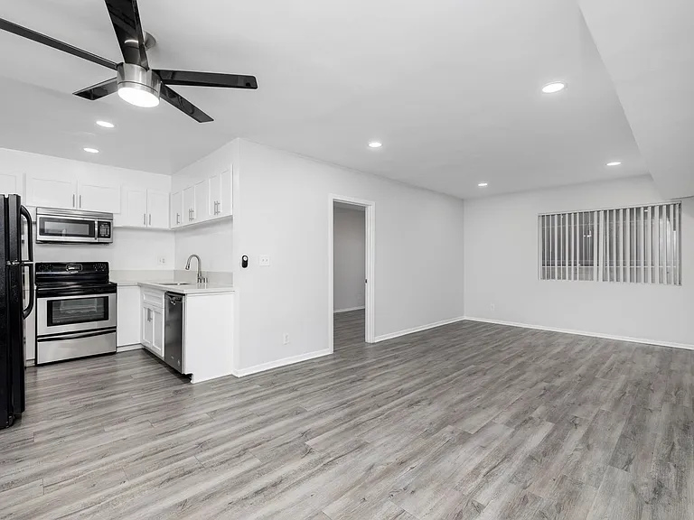 7244 Hillside Ave — Photo 7