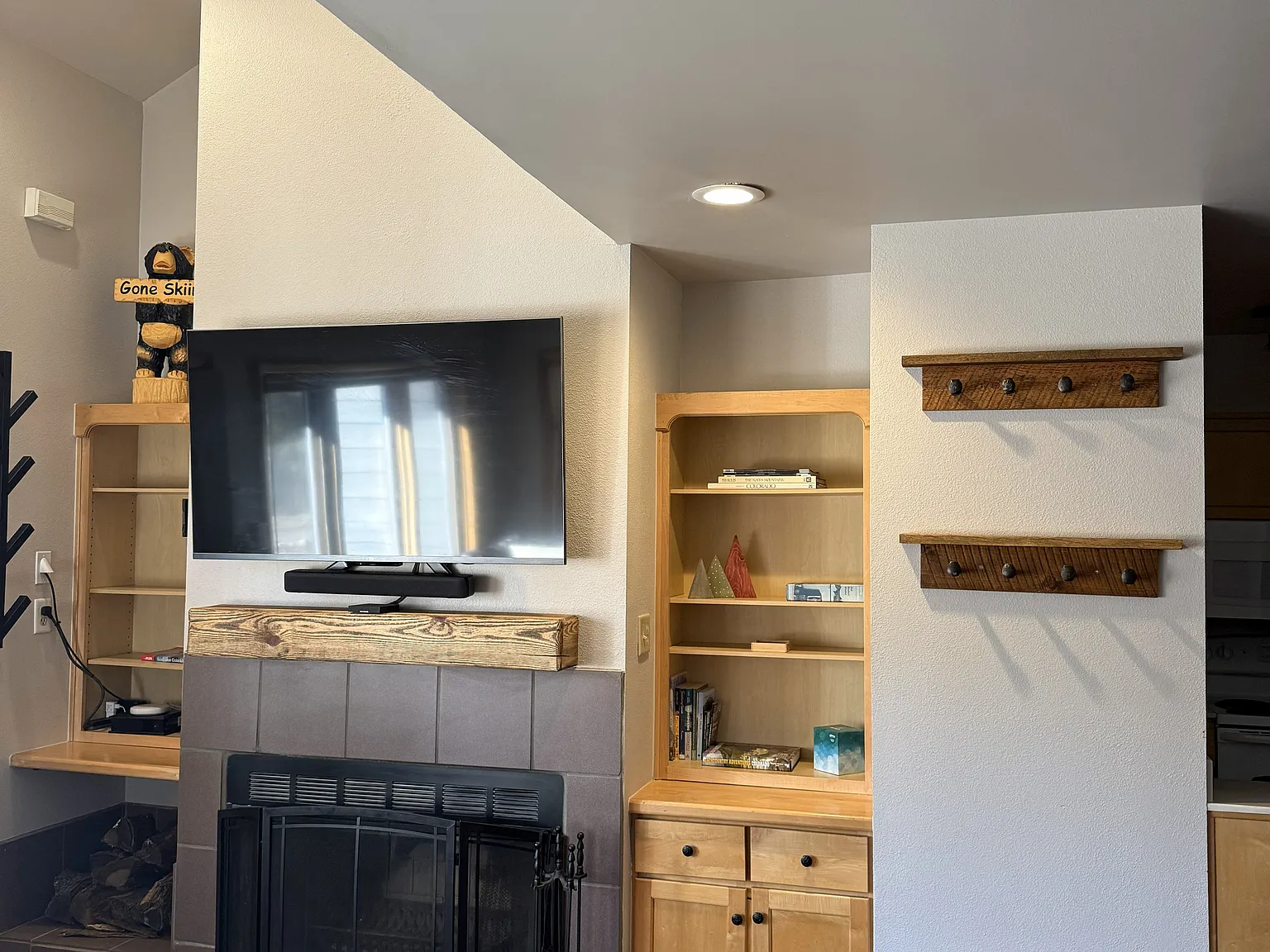 3 bed, 1404 sqft, $3,200 — Photo 3