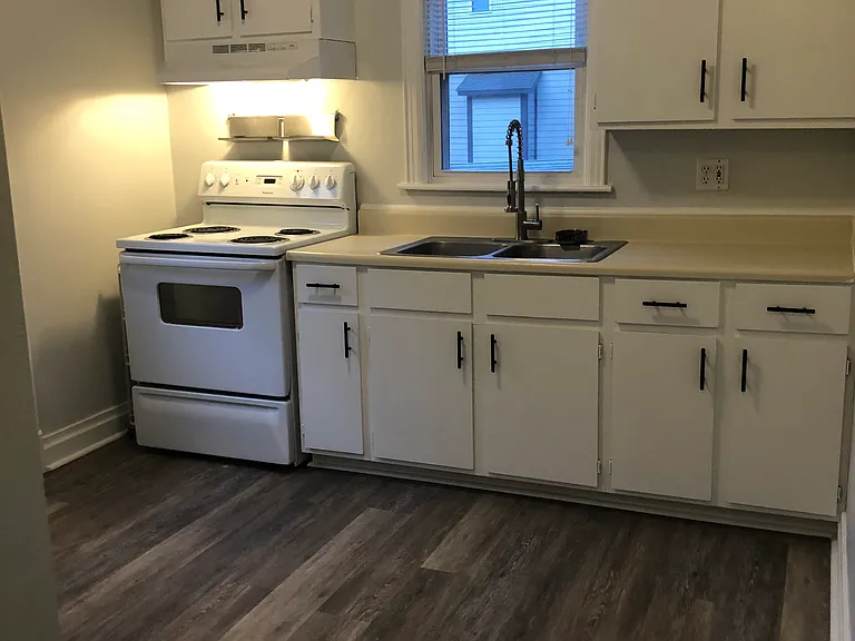 1613 Litton Ave #B — Photo 2