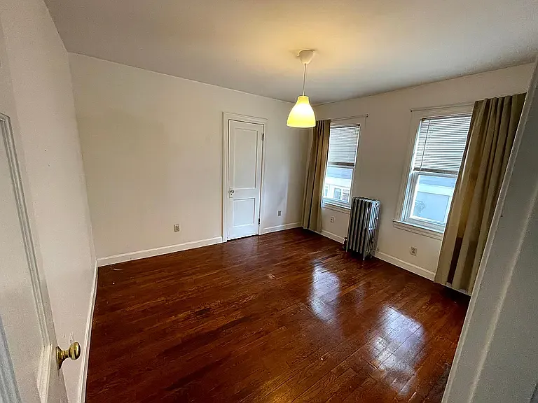96 Lawton St #1 — Photo 10