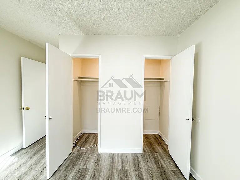 SEPULVEDA — Photo 18