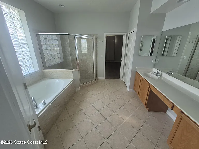 3733 Stream Dr — Photo 10