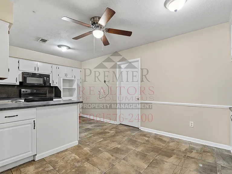 520 Asa Dr — Photo 24