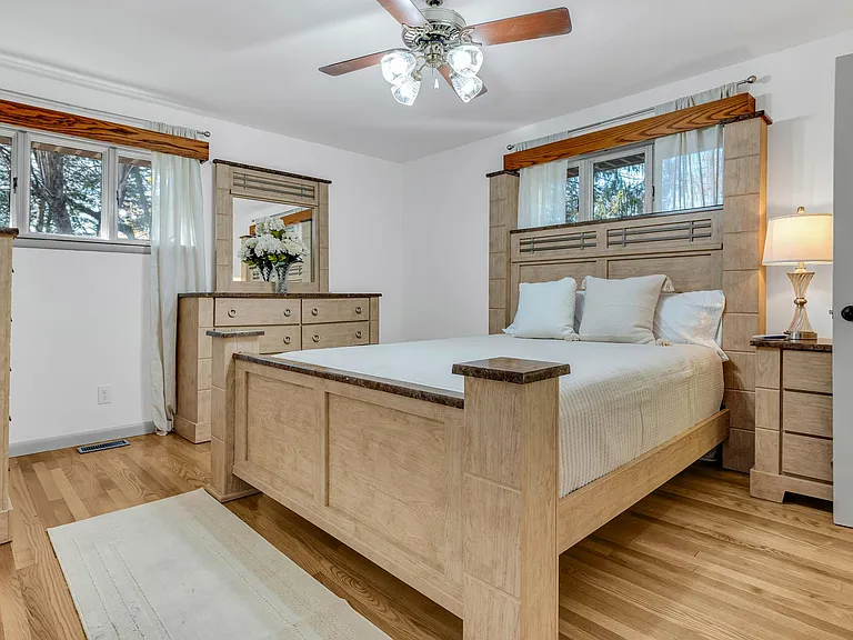 106 Litton Hts — Photo 42