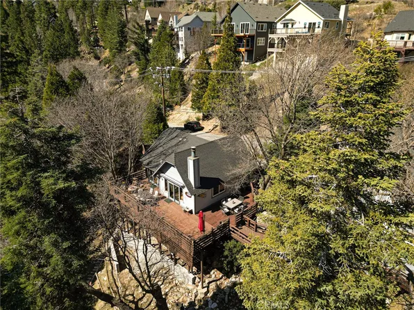 915 Trinity Dr, Lake Arrowhead, CA 92352