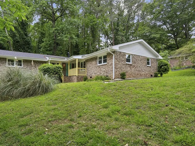 2893 White Oak Dr — Photo 7