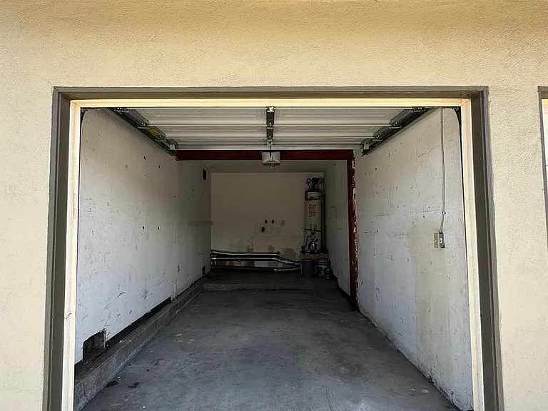 7302 Elk Cir — Photo 14