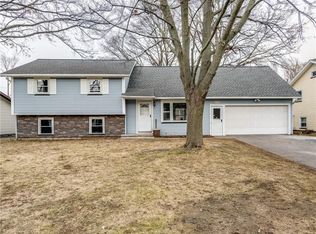 652 Elmgrove Rd, Rochester, NY 14606