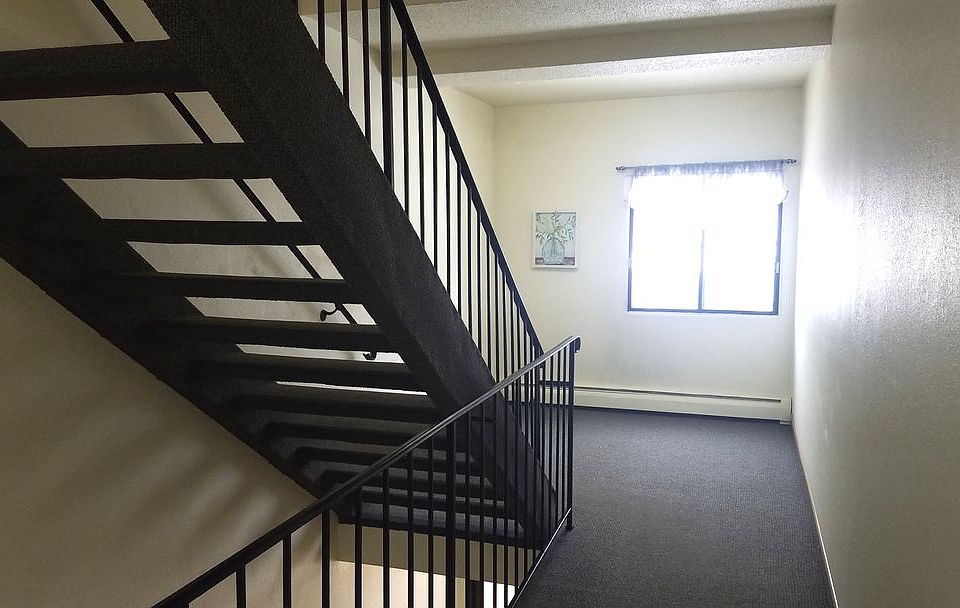 Wide nice hallways