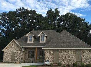 909 Willow Grande Cir, Brandon, MS 39047