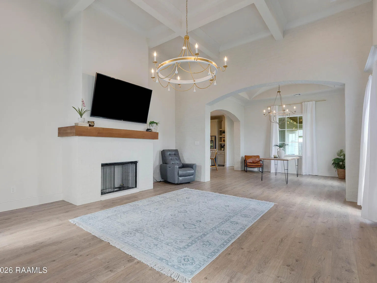 4 bed, 2621 sqft, $2,900 — Photo 3