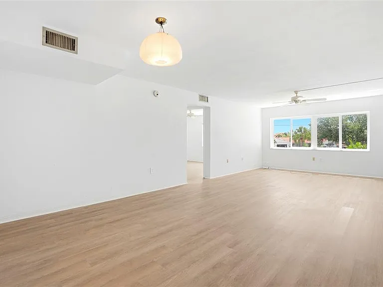 4570 Overlook Dr NE #284 — Photo 8