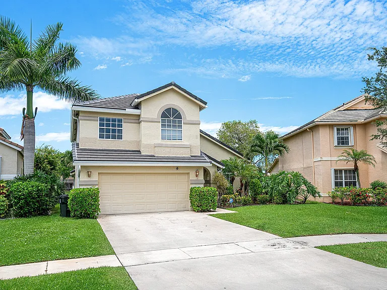 7366 Ashley Shores Cir — Photo 2