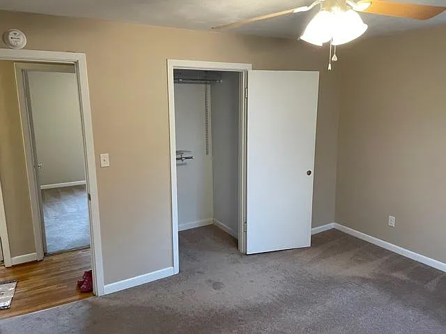 4210 N Center St — Photo 14