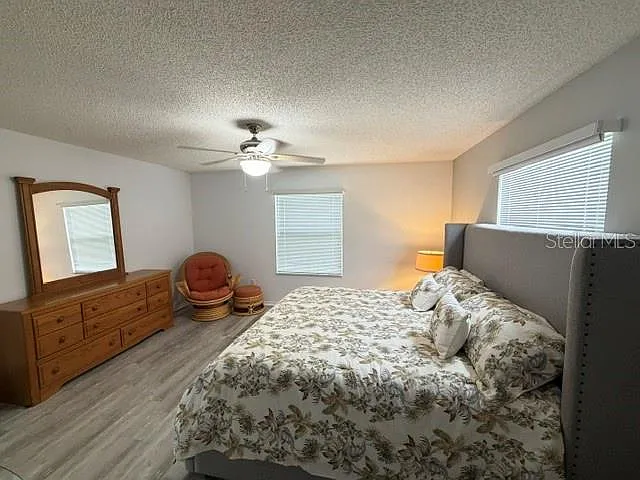 335 San Marino Dr — Photo 16