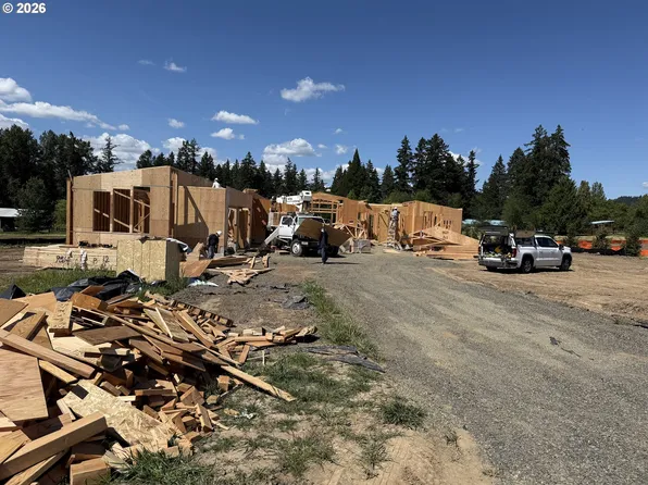 4577 SW Monarch Ln, Wilsonville, OR 97070
