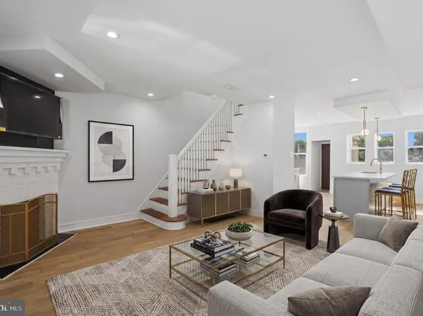 64 E Montana St, Philadelphia, PA 19119