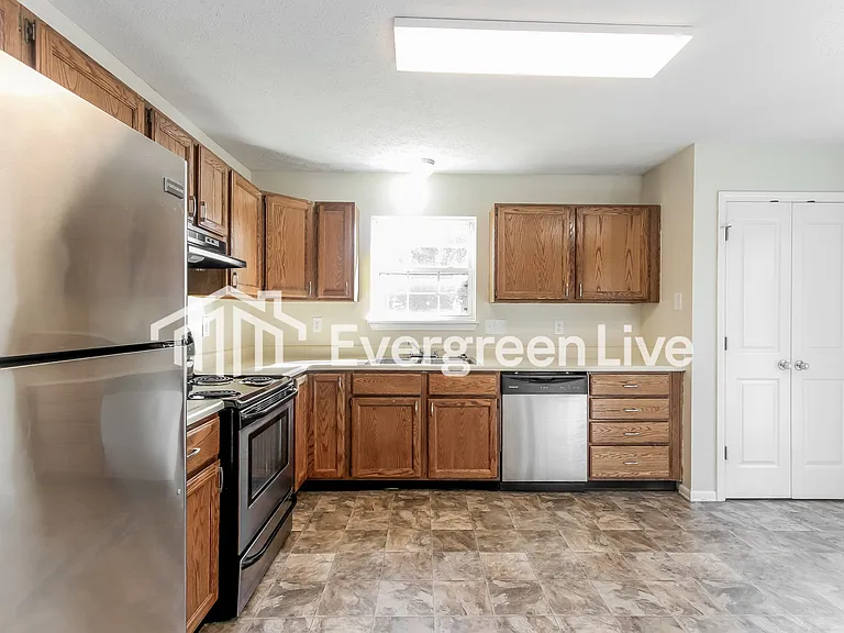 1620 Park Hurst Dr — Photo 7