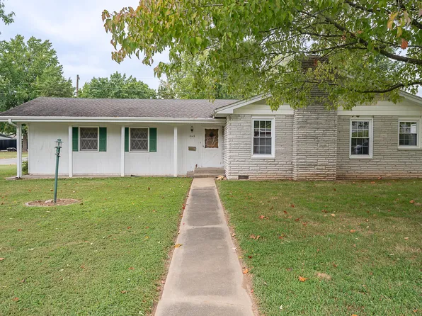 2143 S Brighton Drive, Springfield, MO 65804