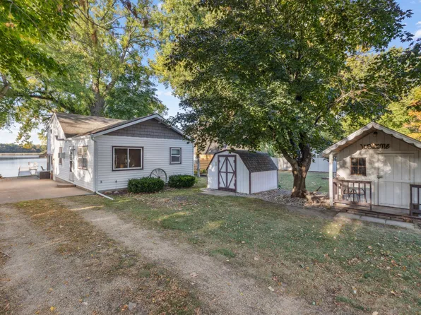 7014 Laura Ln, Saint Peter, MN 56082