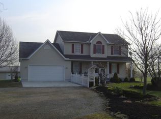 4738 Royalton Rd SW, Lancaster, OH 43130