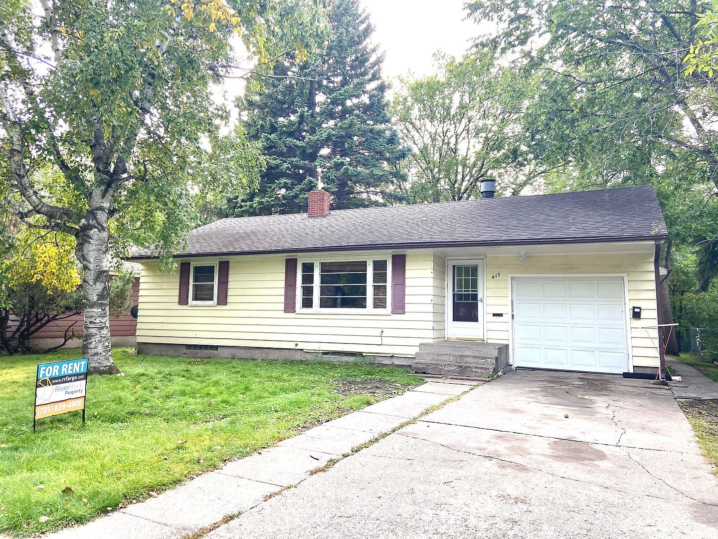 417 16th St S, Moorhead, MN 56560 Zillow