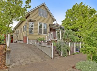 3514 SE Taylor St, Portland, OR 97214