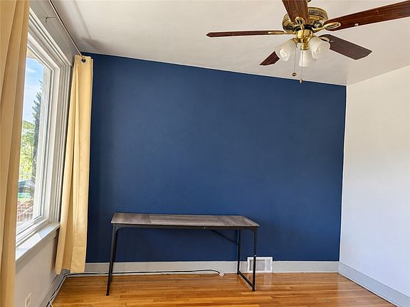 5th image of 4140 Murray Ave