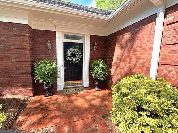 2nd image of 7155 Roswell Rd APT 40
