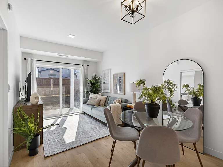 11 Merkel Manza Blvd — Photo 20