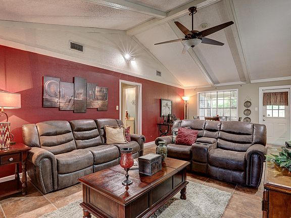 5th image of 109 Bickerton Dr