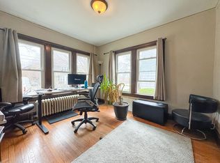 413 Chamberlain Ave #D, Madison, WI 53726