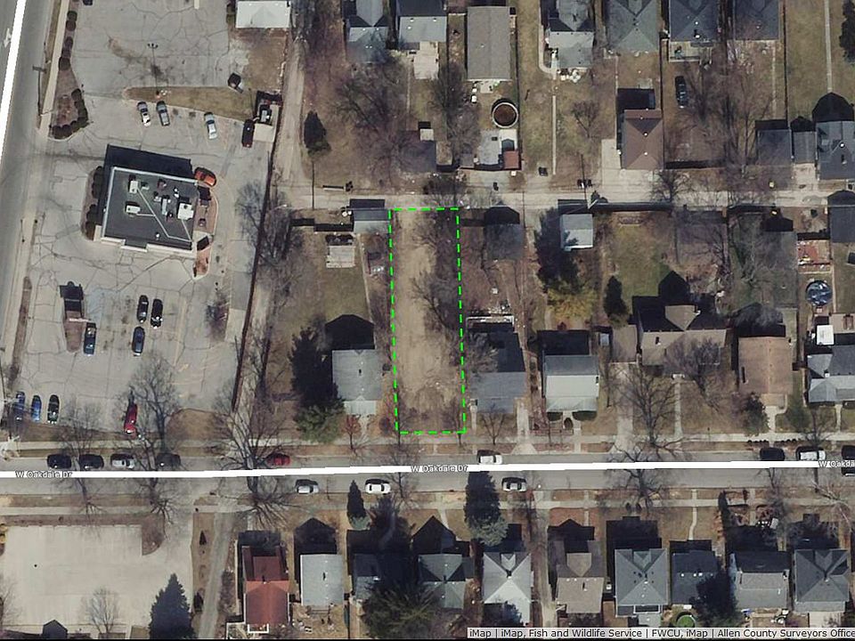 1st image of 1234 W Oakdale Dr