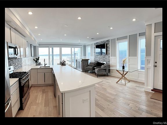 2nd image of 59 Orchard Beach Blvd Unit B