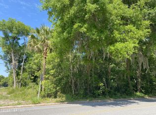 410 VERNON Avenue, Crescent City, FL 32112