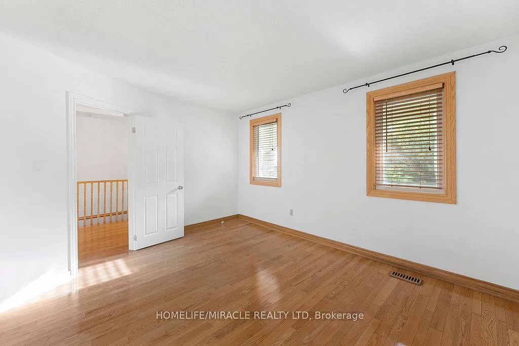 3 bed, $4,000 — Photo 4