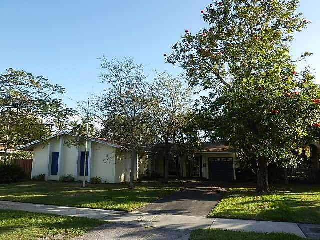 1st image of 9712 SW 190th St