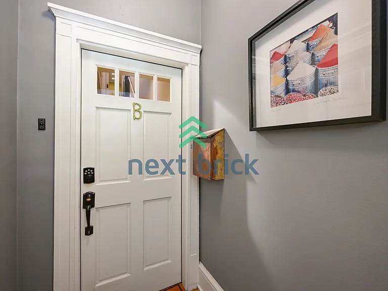 2913 Franklin Ave E #B — Photo 16