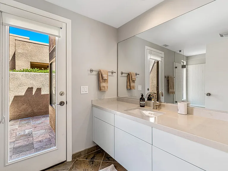 73299 Phoebe Ct — Photo 26