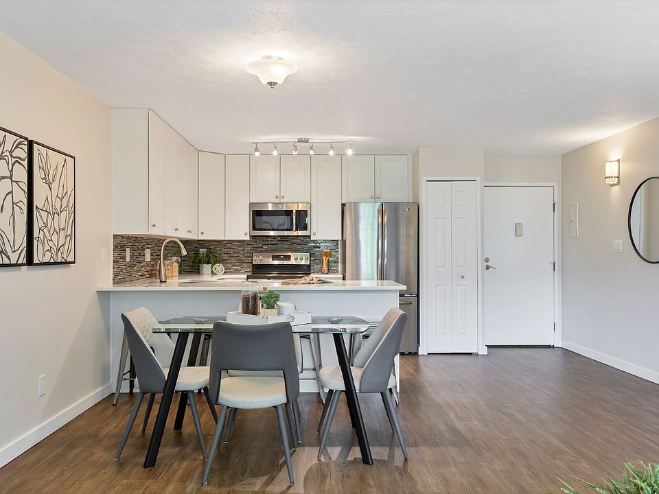 Kitchen and seating