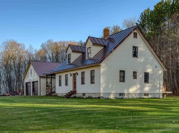 401 Brook Road, Chelsea, VT 05038