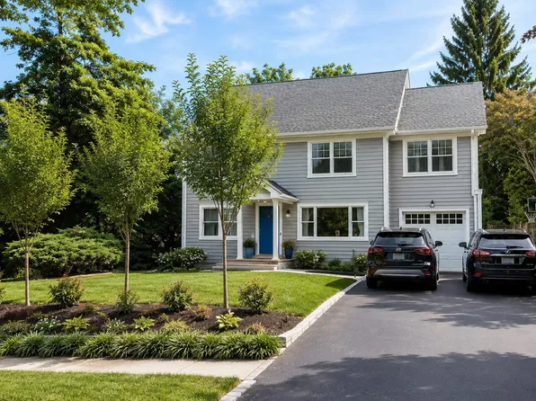 16 Vincent Ave, Stamford, CT 06905
