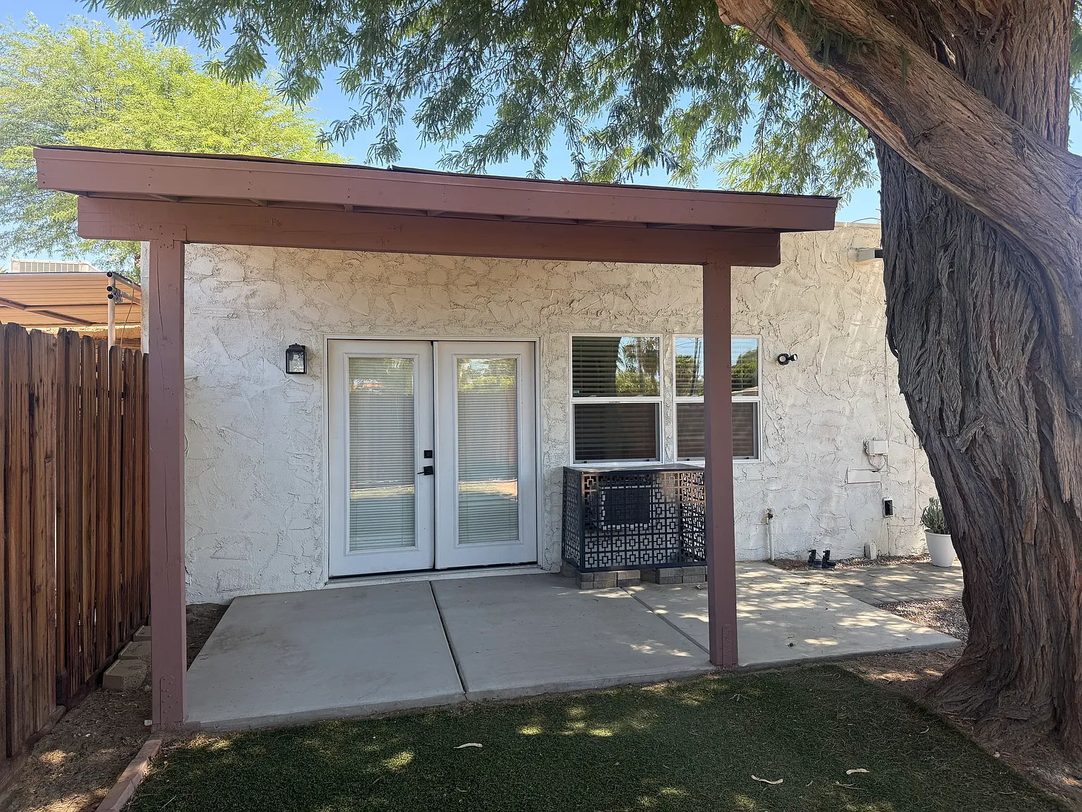 1 bed, 400 sqft, $1,695 — Photo 1