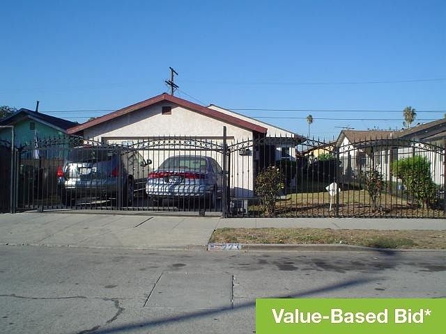 1st image of 223 E 88th Pl