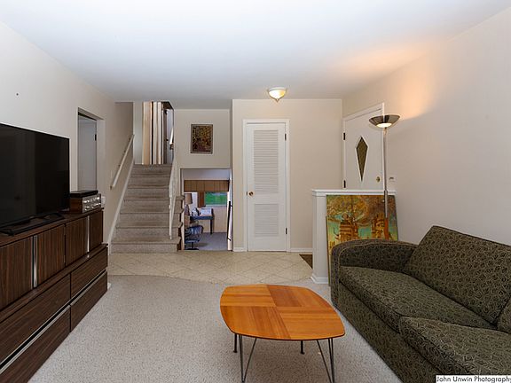 3rd image of 5030 Elm St