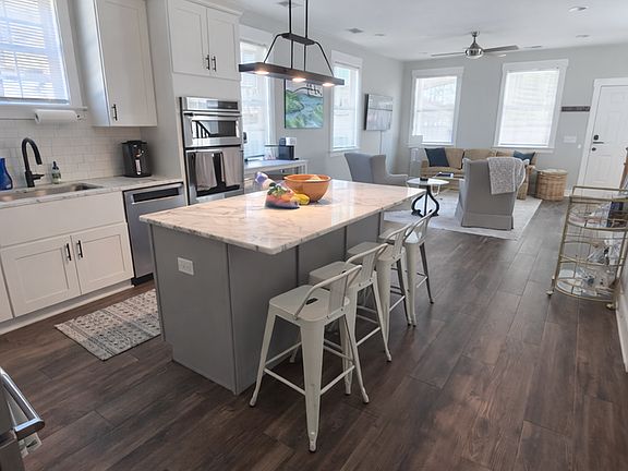2nd image of 22-24 Maple St #22