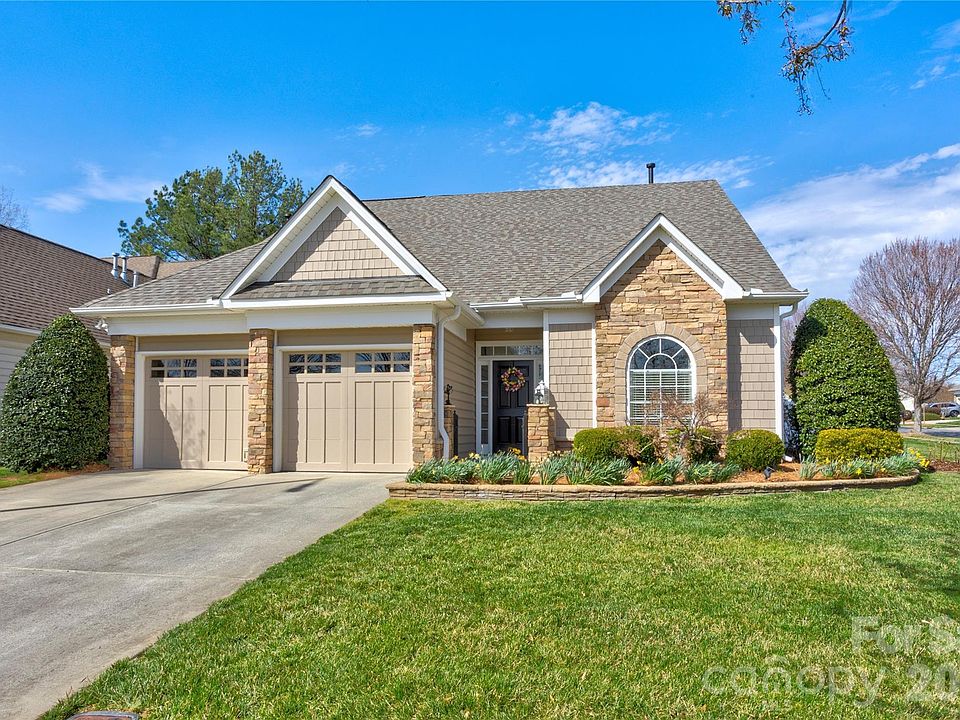 1st image of 2663 Danbury Cir