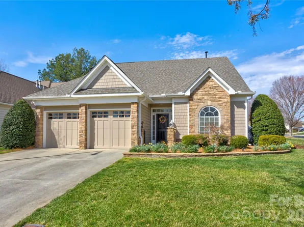 2663 Danbury Cir, Concord, NC 28027